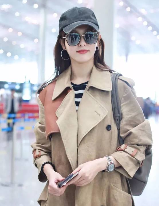 今年秋冬最chic！原來(lái)短發(fā)和帽子這么配?。? border=