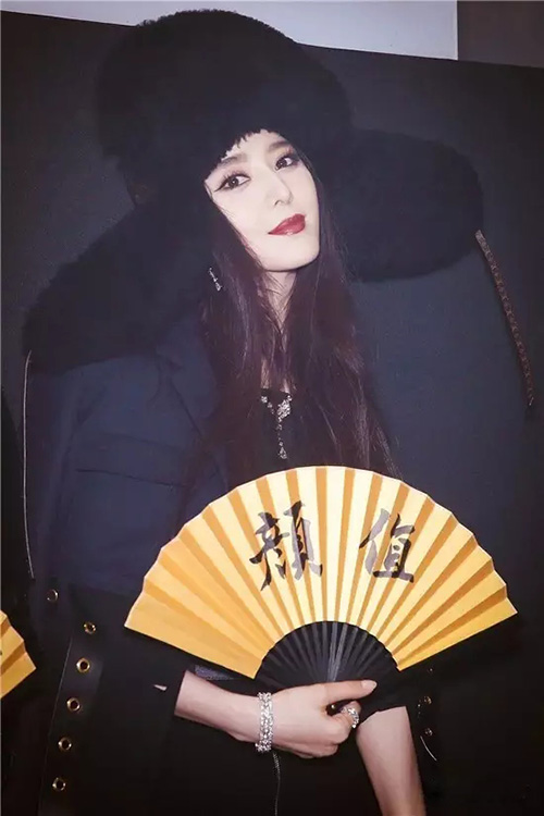 冬天帽子與發(fā)型怎么搭？保持不亂有絕招