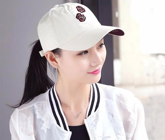 美麗的帽子，帶給你不一樣的春天
